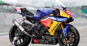 99-Yamaha-YZF-R1-2019-Suzuka