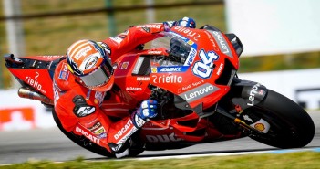 บอส Ducati เผย “ตอนนี้อุปกรณ์, เครื่องมือ, ตัวแข่งของทีมยังติดอยู่ที่กาตาร์อยู่เลย” 2019-motogp-czechgp-dovizioso-01