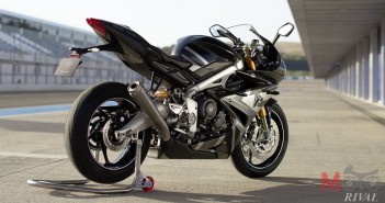 ฟังเสียงเครื่อง Triumph Daytona Moto2 765 ท่อ Arrow แต่เสียงโคตรนุ่ม Triumph-Daytona-Moto2-765-ltd-03