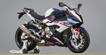 Recall 2020 BMW S1000RR ใหม่ ก่อนเปิดตัวในไทย อีก 1 เดือน 2019-2020-bmw-s1000rr-tri-color-01