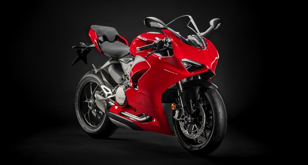 2020-ducati-panigale-v2-03