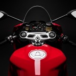 2020-ducati-panigale-v2-05