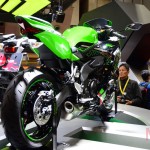 2020-kawasaki-ninja-zx-25r-tms2019-06