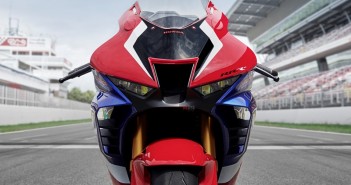 Honda จดสิทธิบัตร “ระบบแฟริ่งสั่นได้” เพื่อ “สลายแรงกด” ช่วงหน้าตัวรถ CBR1000RR Next-Gen 2020-honda-cbr1000rr-r-official-08