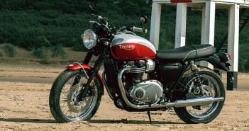 เผยโฉม Triumph Bonneville T120/T100 Bud Ekins Edition ลายใหม่ พร็อพใหม่ ย้อนตำนานสตั๊นท์ดัง Hollywood 2020-triumph-bonneville-t100-t120-bud-ekins-edt-10