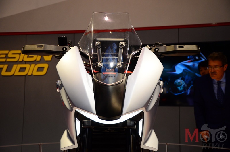 Honda-CB4X-Concept-EICMA2019_02