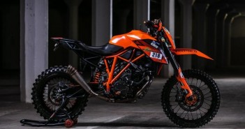 2019-ktm-1290-super-enduro-r-01