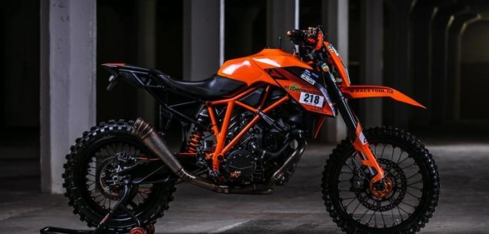 2019-ktm-1290-super-enduro-r-01