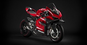 Ducati ประกาศปิดโรงงานอิตาลีชั่วคราว รับสถานการณ์เชื้อ COVID-19 ระบาดหนักทั่วประเทศ 2020-ducati-superleggera-v4-official-02