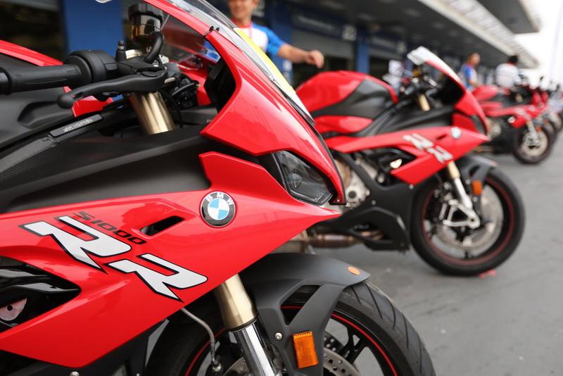 Review-2020-BMW-S1000RR_3