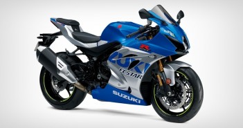 เผยโฉม 2020 Suzuki GSX-R1000R ปรับสีใหม่สไตล์ MotoGP พร้อมฉลองครบร้อย 100 ปี ค่ายคนบ้า 2020-suzuki-gsx-r1000r-silver-01