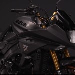 2020-suzuki-katana-red-black-gold-04