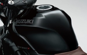 2020-suzuki-sv650x-04