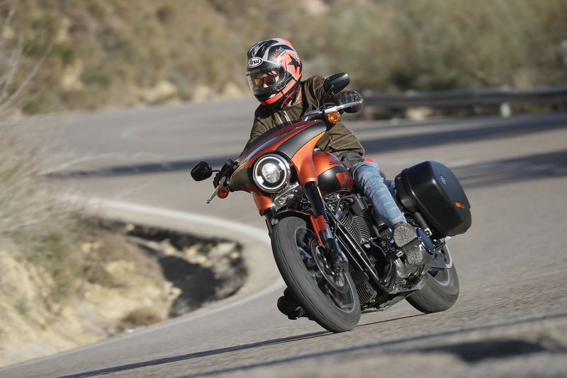 Pon-2020-Harley-Davidson-Sportglide (9)_resize