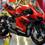 ducati-superleggera-v4-first-production-01