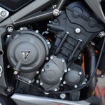 Review-2020-Triumph-Street-Triple-RS_Engine