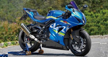 Suzuki GSX-R1000 ลุ้นปรับโฉมใหญ่ โผล่ปลายปีนี้ ! 2017-suzuki-gsx-r1000-magical-racing-kit-01