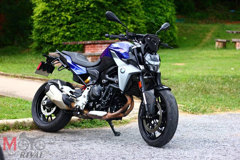 2020-bmw-f900r-review-08