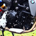 2020-bmw-f900r-review-10