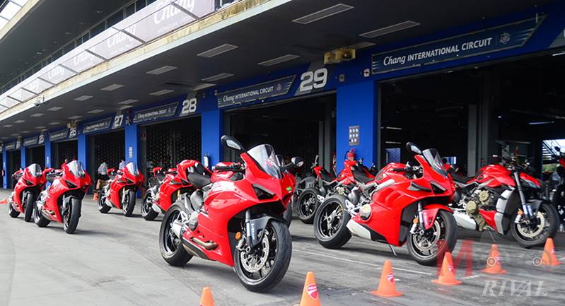 Ducati-Street-Fighter-V4S-Panigale-V4S-V2-CIC