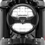 Triumph-Trident-660-Headlight