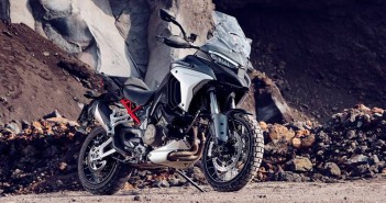 2021-ducati-multistrada-v4-official-01