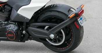 Michelin เสนอไอเดีย “กันดีดติดมอเตอร์ไฟฟ้าแบบ Built-In” หวังใช้ขับเคลื่อนล้อทั้งเดินหน้า-ถอยหลัง michelin-patents-auxiliary-driver-motor-007