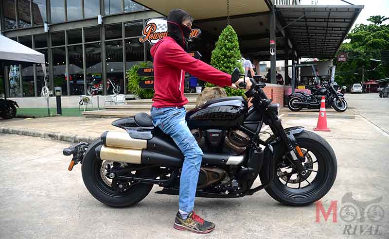 Harley-Davidson-Sportster-S-Ride-Position