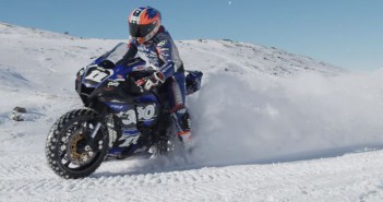 ชม Hugo Clere นำ Yamaha R1 ลุยหิมะบนเทือกเขาเอลป์ hugo clere