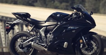 yamaha-yzf-r7-teaser-leak-001