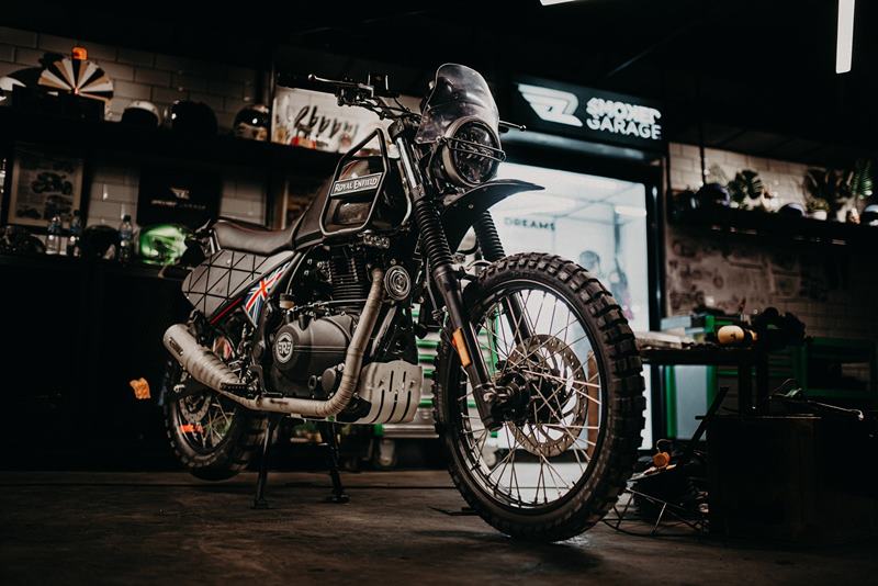 Off Grid for Interceptor 650 and Himalayan by Smoked Garage_2