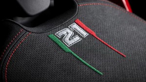 2022-Ducati-Panigale-V2-Bayliss-009