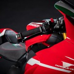 2022-Ducati-Panigale-V2-Bayliss-011