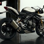 Triumph Speed Triple 1200 RR