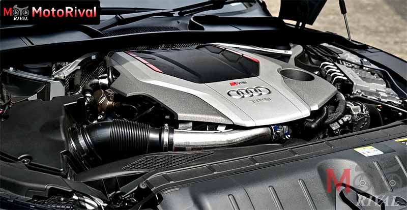Audi-RS5-Engine