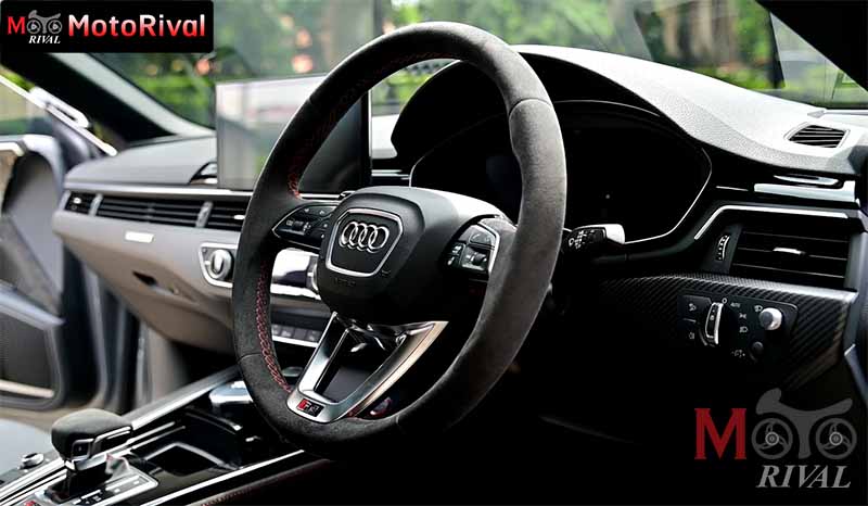 Audi-RS5-Steer-Wheel