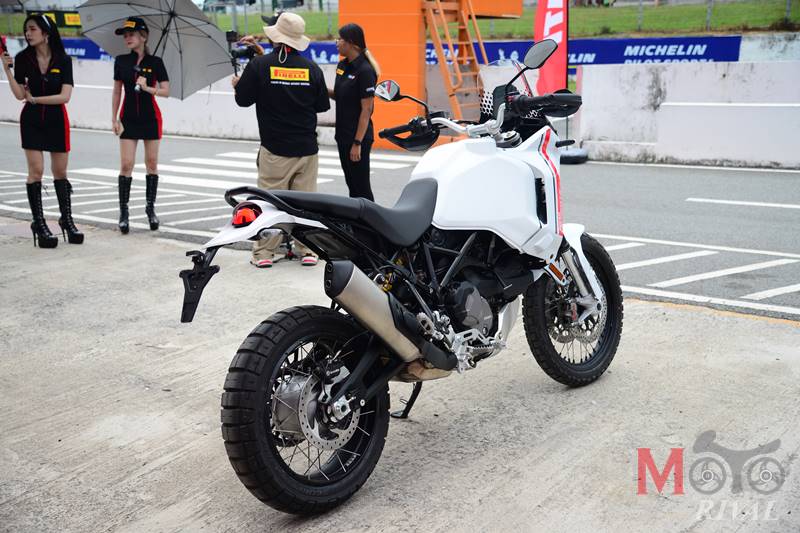 Preview-Ducati-Desert-X (17)