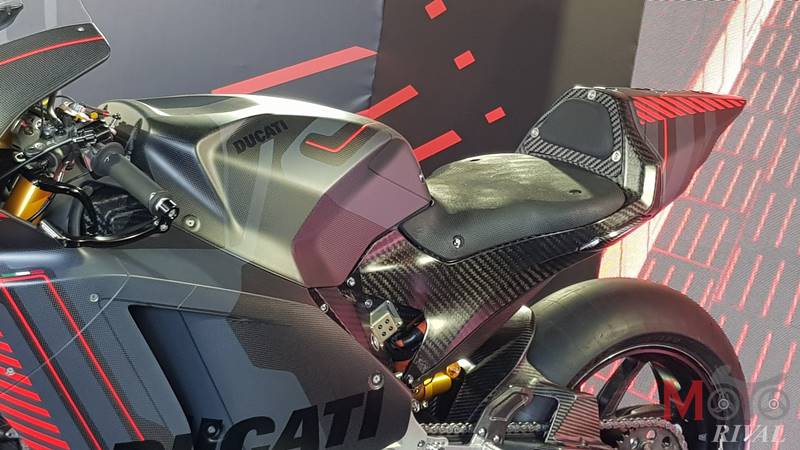 Preview-Ducati-V21L (11)