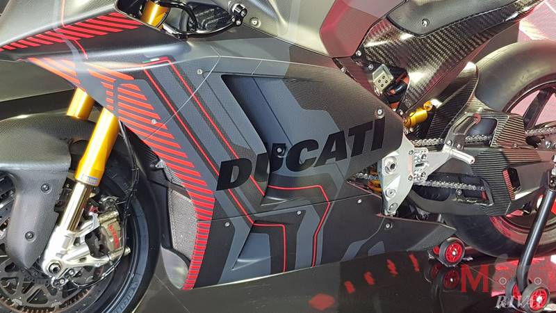 Preview-Ducati-V21L (12)