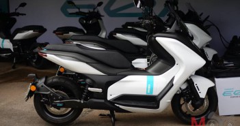 แจ่ม Yamaha E01 เป็นรถต้นแบบในการพัฒนายาง สำหรับมอไซค์ไฟฟ้า Yamaha-E01 (1)