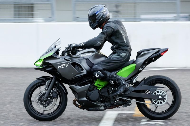 Kawasaki Ninja Hybrid