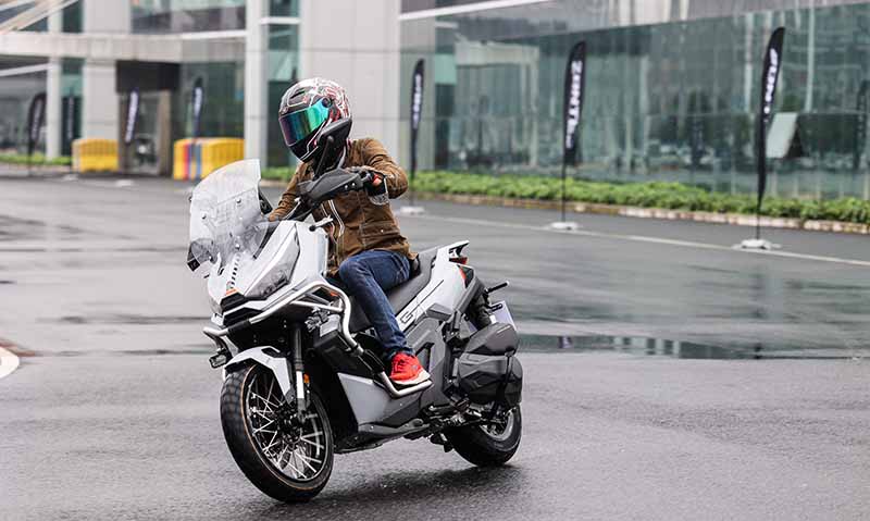 Zontes-368G-Pon-Ride3
